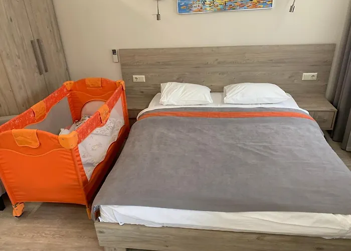 Summit Apartments